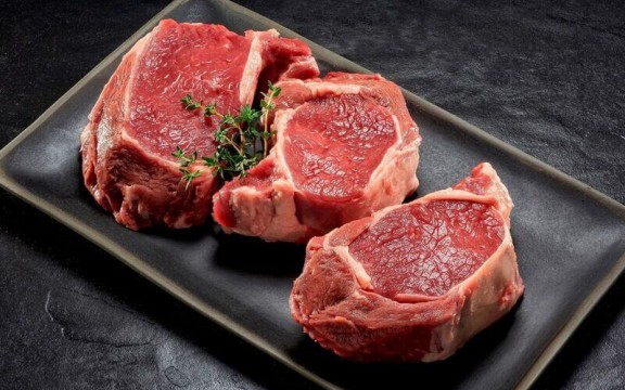 100g thịt bò bao nhiêu protein? Gymer siết cơ có nên ăn thịt bò không?