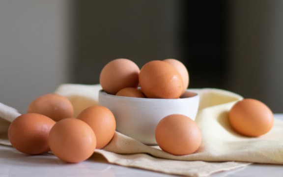 Rủi ro nếu muốn giảm 8kg trong 1 tuần bằng trứng gà? 