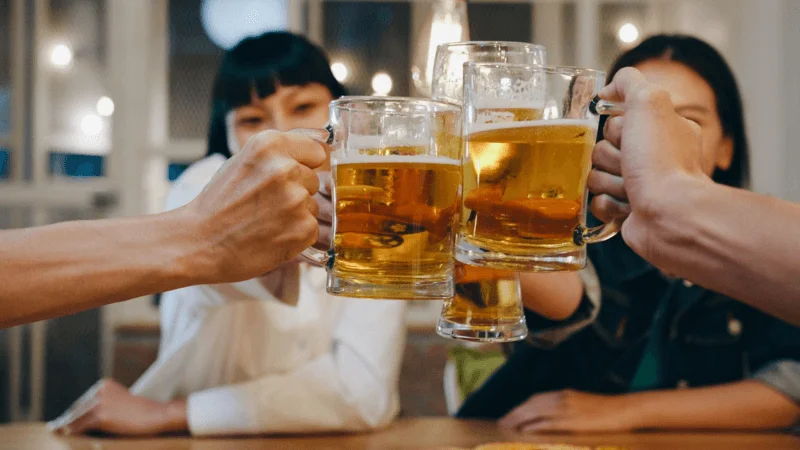 Uống bia đúng cách để tăng cường sức khỏe