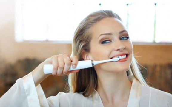 Bàn Chải Điện Mua Ở Đâu Uy Tín, Chất Lượng Hiện Nay?