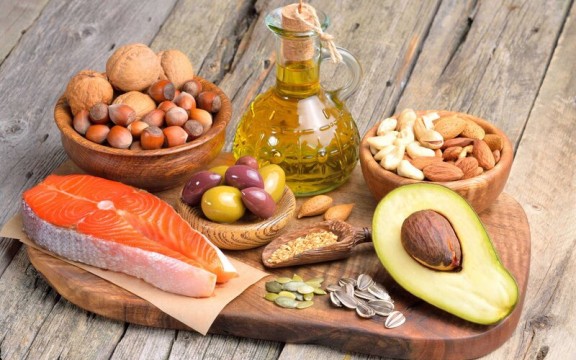 Top 10 Thực Phẩm Chứa Các Chất Béo Tốt Cho Người Giảm Cân