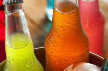 Lưu ý các loại nước ngọt không nên uống để tránh suy thận