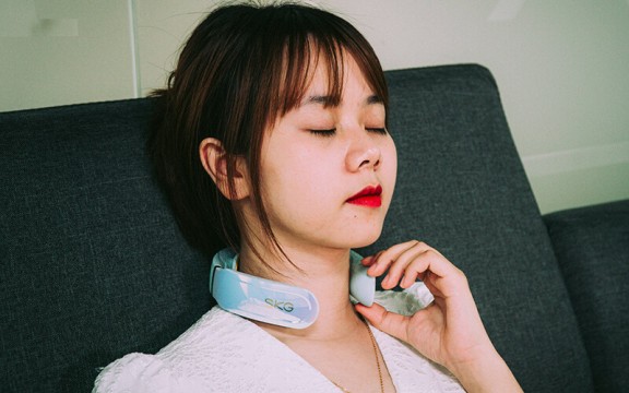 Hướng dẫn cách sử dụng máy neck massage