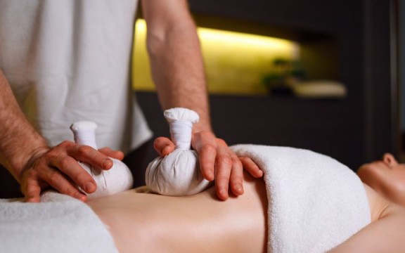 Chườm nóng có tác dụng gì với sức khỏe chúng ta? 