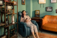 Giải Đáp Có Nên Mua Ghế Massage Cho Người Già Không?