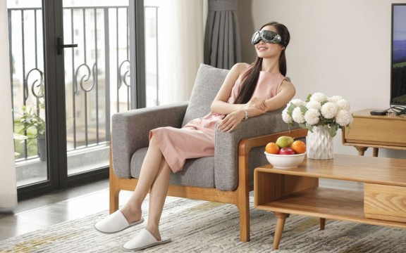 Có Nên Mua Máy Massage Mắt KATA ME80 Thiết Kế Khung Gập Không?