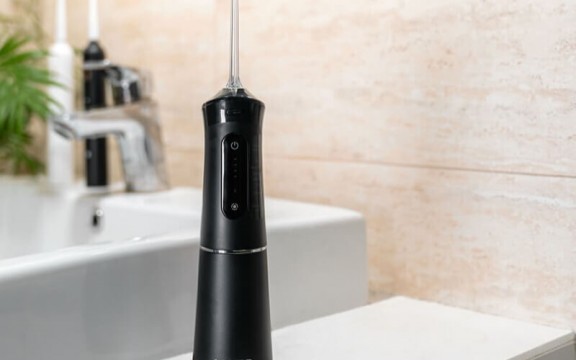 Máy Tăm Nước Bị Hỏng: Nguyên Nhân Và Cách Xử Lý Tại Nhà