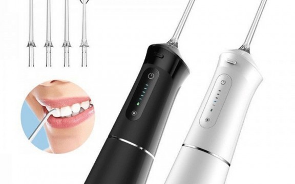 Nên Mua Tăm Nước Loại Nào? Nên Mua Tăm Nước Hay Bàn Chải Điện?