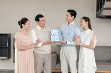 5 Món Quà Sức Khỏe Cho Bố Mẹ Ý Nghĩa Vào Dịp Lễ 