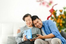 Top 10 món quà ý nghĩa ngày lễ Vu Lan báo hiếu cha mẹ 