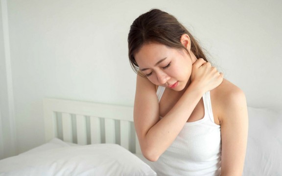 Bỏ Túi Ngay Một Vài Mẹo Chữa Vẹo Cổ Nhanh Chóng