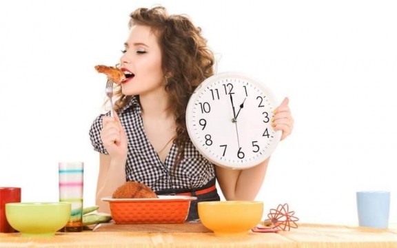 Muốn Giảm Cân, Nên Ăn Trưa Lúc Mấy Giờ Là Tốt Nhất?