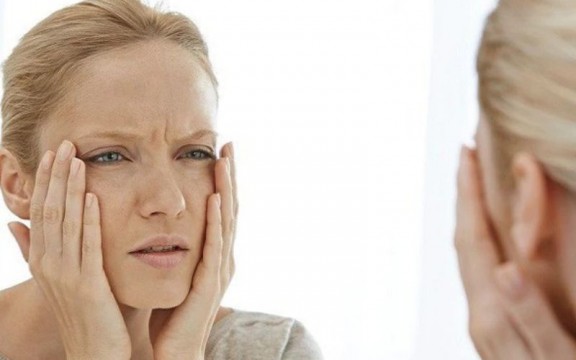 Tổng Hợp Những Thói Quen Khiến Bạn Nhanh Già Trước Tuổi