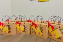 Sắm quà Tết cho nhân viên công ty thiết thực và ý nghĩa