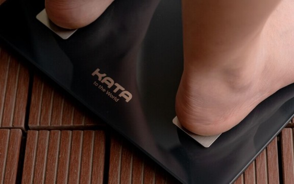Tìm hiểu thực hư cân sức khỏe KATA có tốt không?