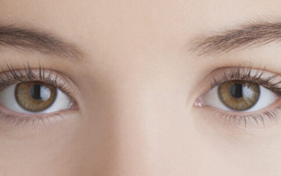 Những thói quen gây hại cho mắt có thể bạn chưa biết