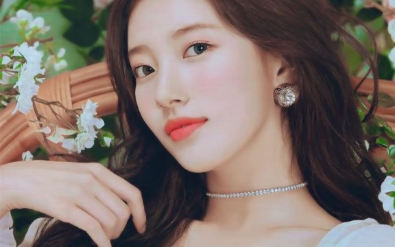 Cách trang điểm mùa hè không trôi - Xu hướng trang điểm mùa hè 2025