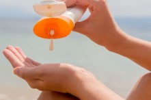 Kem chống nắng là gì? Cơ chế hoạt động của kem chống nắng