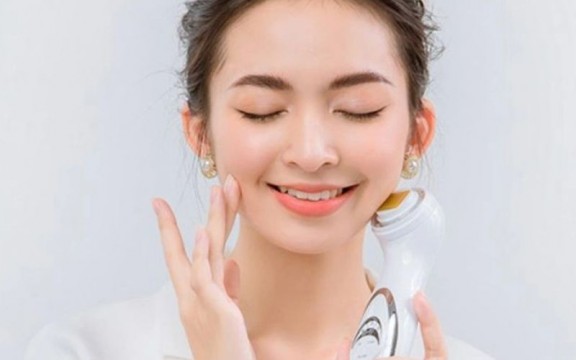 [Góc kiến thức] Chuyên Gia Lưu Ý Khi Sử Dụng Máy Đẩy Tinh Chất 