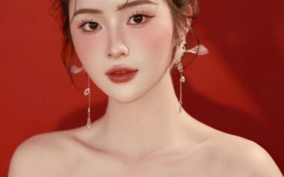 5+ Mẫu makeup cô dâu tone đỏ sắc sảo, cuốn hút
