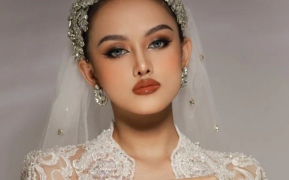 5+ Kiểu makeup cô dâu tone Tây sang chảnh cho nàng