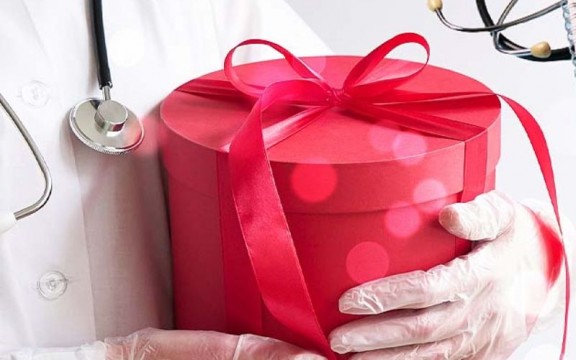 Những Món Quà Tặng Cho Điều Dưỡng Ý Nghĩa Và Tinh Tế