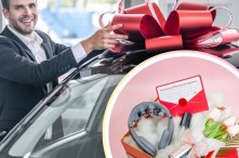 Lựa chọn quà tặng đại lý ô tô cho khách hàng sang trọng và thiết thực