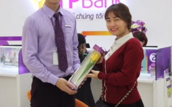 Kinh nghiệm lựa chọn quà tặng khách hàng ngân hàng được ưa chuộng hiện nay