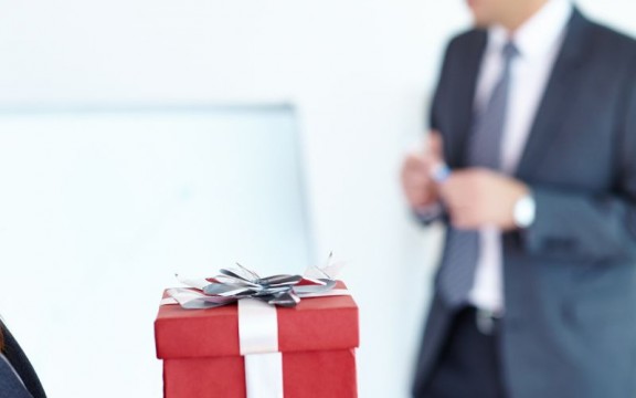 Tham khảo quà tặng thăng chức ý nghĩa và độc đáo