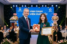 Top những món quà 8/3 cho nữ nhân viên xuất sắc giúp doanh nghiệp ghi điểm tinh tế