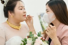 Cách trang điểm cô dâu mập trở nên thon gọn hơn