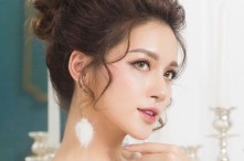Hướng dẫn trang điểm cô dâu mặt dài đẹp hài hòa