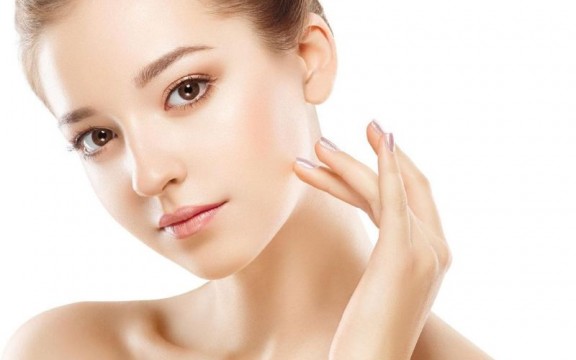 Trẻ hóa da là gì? Trẻ hóa da mặt bằng công nghệ cao có tốt không?