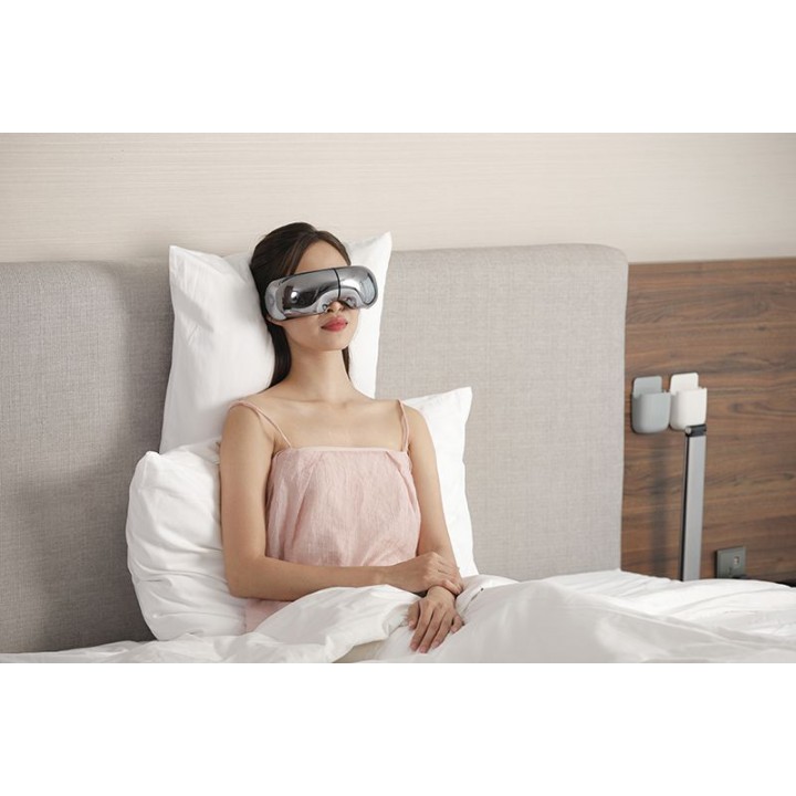 máy massage mắt kata me80 giúp thư giãn dễ ngủ