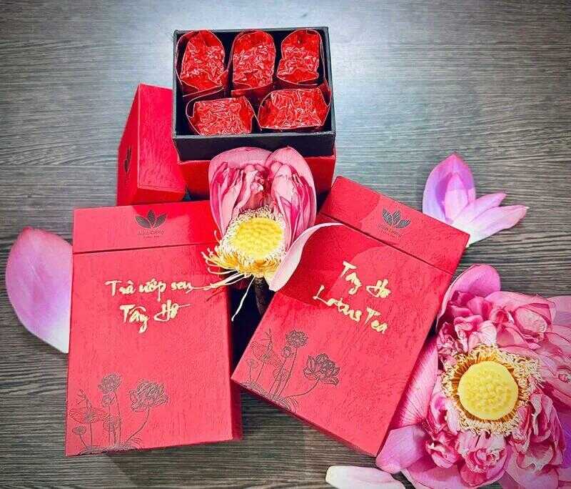  Bộ quà tặng trà sen Tây Hồ và gốm sứ độc bản Chu Đậu
