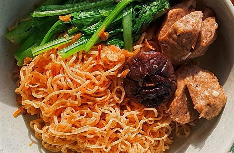 Kết hợp thêm rau xanh và nguồn đạm lành mạnh