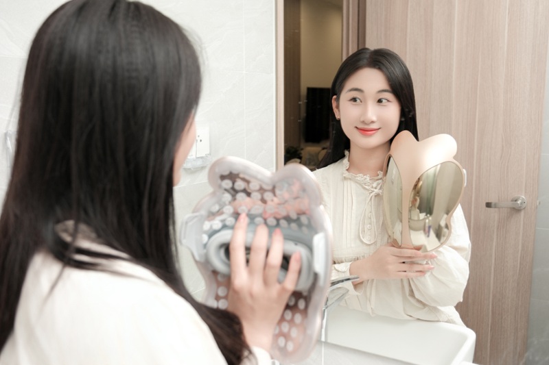 người dùng nên hiểu rõ những tiêu chí cơ bản để đánh giá chất lượng của một chiếc mặt nạ ánh sáng sinh học