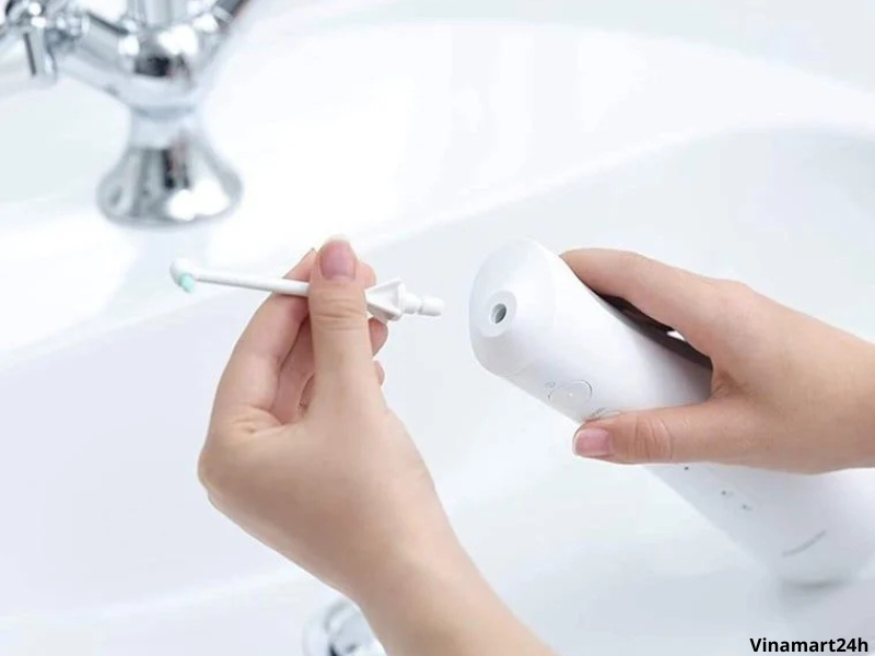 Việc bảo quản đúng cách không chỉ giúp duy trì hiệu quả làm sạch mà còn góp phần đảm bảo vệ sinh cho toàn bộ hệ thống máy tăm nước