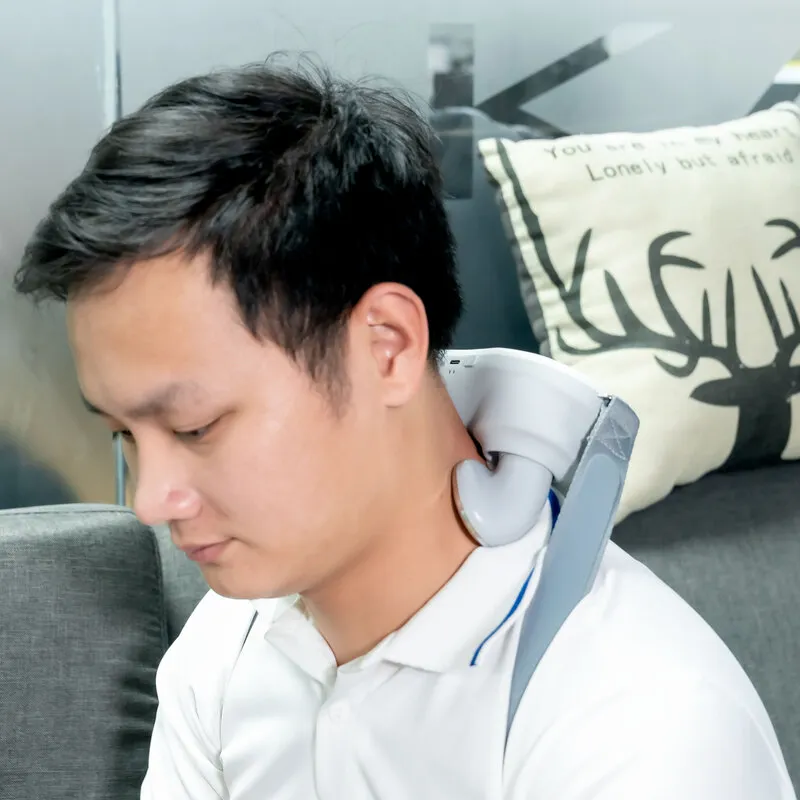 SKG H7 tạo khác biệt với thiết kế 4 đầu massage độc đáo