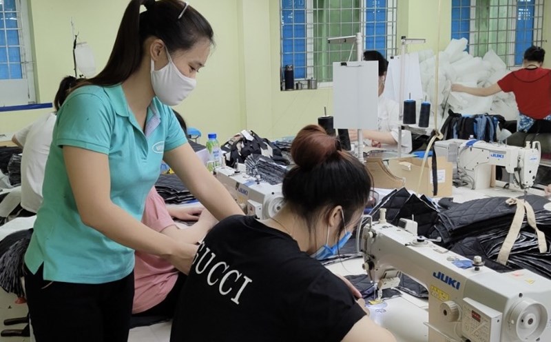 Nhóm nhân sự này thường phải di chuyển liên tục giữa các tổ đội để giám sát tiến độ và xử lý sự cố