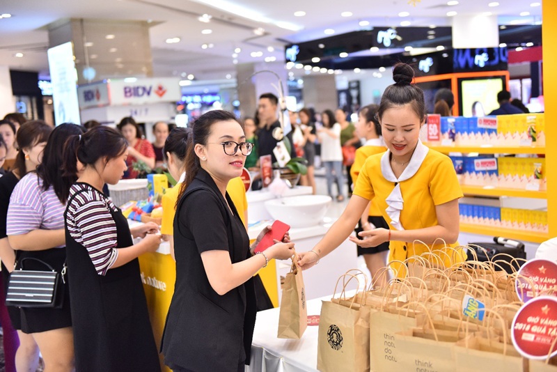 Quà tặng ngành mỹ phẩm có thể áp dụng cho nhiều nhóm đối tượng khác nhau