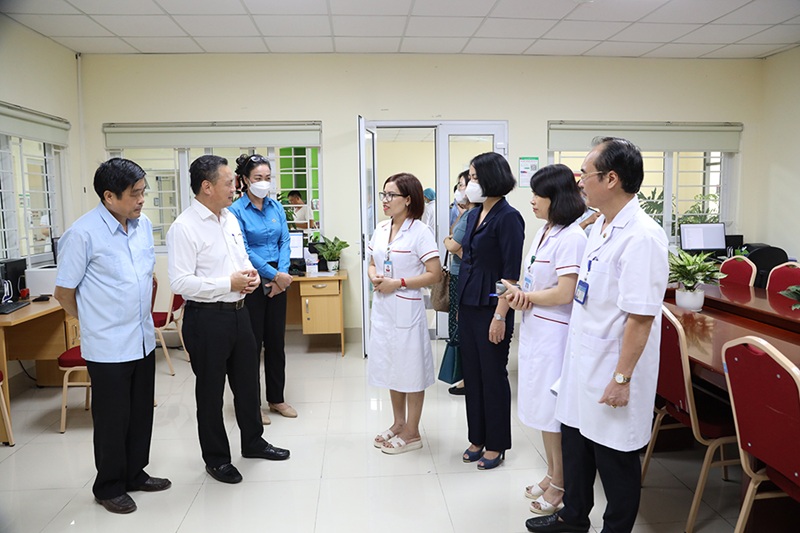 Khi người chăm sóc sức khỏe cũng cần được chăm sóc