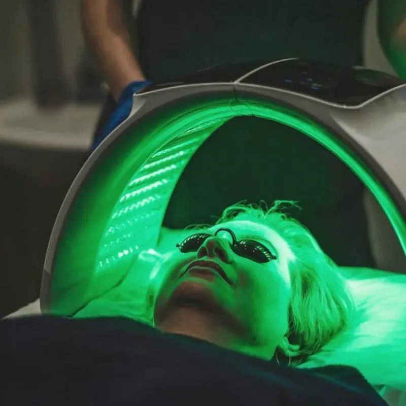 Ánh sáng xanh lục