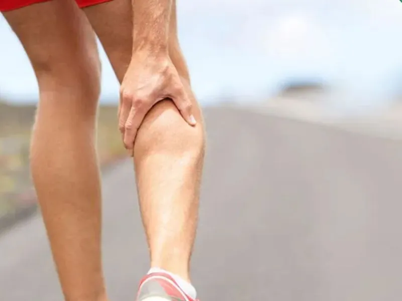 Một số lưu ý quan trọng khi thực hiện các bài tập giãn cơ bắp chân