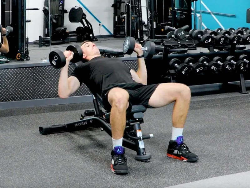 Cải thiện độ linh hoạt của cơ ngực và khớp vai