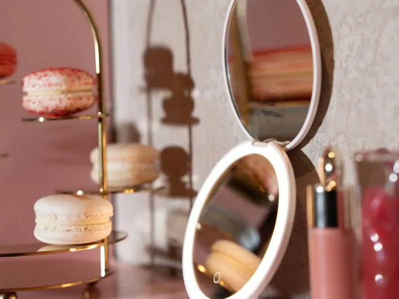 Vì sao gương LED cảm ứng đang dần thay thế gương trang điểm truyền thống