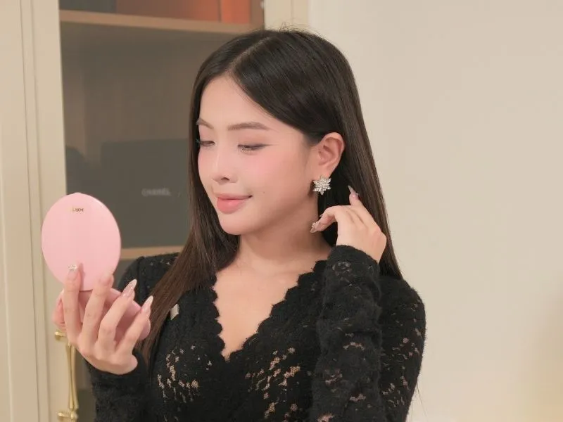 Vì sao nên chọn mua gương led trang điểm tại địa chỉ uy tín?