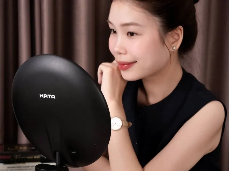 Vì sao nên chọn mua gương makeup LED tại cơ sở uy tín?