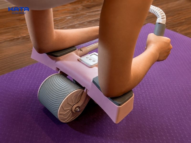 Nếu như đã vệ sinh vẫn không hết tiếng kêu thì bạn cần thay mới bánh con lăn