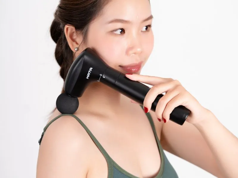 Thư giãn cơ học chuyên sâu với thiết bị massage